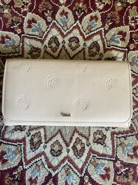 Chloe Cream Embossed Logo Fold Wallet